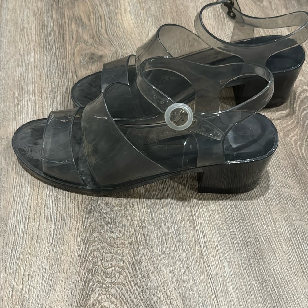 American Apparel CLEAR Jelly Sandal 2” Heels w/Ankle Strap Great Condition CUTE!
